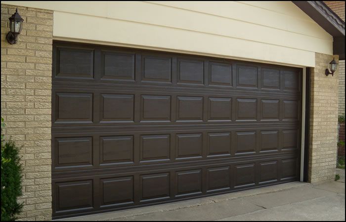 Garage Doors: Beautifully Painted to Blend Seamlessly With Your Home’s Style